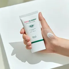 Kem Chống Nắng Dr.G R.E.D Blemish Soothing Up Sun SPF 50+ - Bảo Vệ Da Tối Ưu, Chống Nắng Toàn Diện, Dưỡng Ẩm Mềm Mịn cho Da Nhạy Cảm