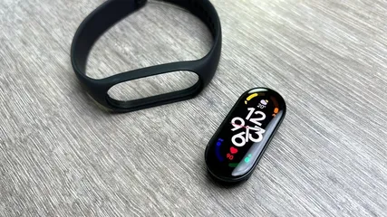 Vòng Đeo Tay Thông Minh Xiaomi Mi Band 8 - Màn Hình AMOLED 1.62 inch, Theo Dõi Sức Khỏe, 150 Môn Thể Thao, Kháng Nước 5ATM