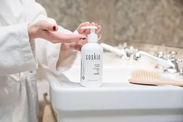 Sữa Dưỡng Thể Sáng Da Toàn Thân Soskin Unifying Body Lotion 250ml - Dưỡng Ẩm, Làm Trắng, Phục Hồi Da Khỏe Mạnh