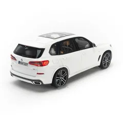 Mô hình xe BMW X5 M 2020 1:18 Norev - Chi tiết sắc nét, sang trọng, đồ chơi thu hút cho người hâm mộ ô tô và người sưu tầm model