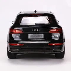 Mô hình xe ô tô Audi Q5L 2017 1:18 Dealer - Chi tiết sống động, mở cửa, mẫu xe sang đẹp mắt cho tín đồ sưu tập.