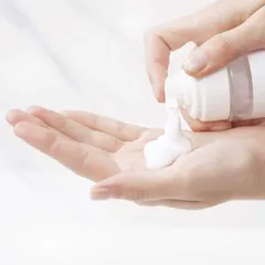 Sữa Rửa Mặt Dạng Bọt Juliette Armand 230ml - Làm Sạch Sâu, Cải Thiện Kết Cấu Da, Phù Hợp Với Mọi Loại Da