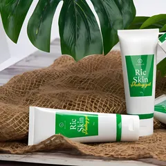 Gel tẩy da chết Kohinoor Ric Skin Peeling 50g - Sản phẩm tẩy da chết lành tính, giúp da mịn màng và thông thoáng lỗ chân lông.
