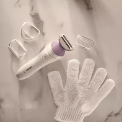 Máy cạo lông cho nữ Philips Lady Shaver BRL136/00 - Thiết kế nhỏ gọn, cạo khô và ướt, an toàn cho da, chăm sóc cá nhân hiệu quả