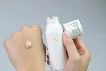Kem Chống Nắng Tích Hợp Che Khuyết Điểm Neoderma Blue Blood SPF 30 - Bảo Vệ Da, Lớp Nền Tự Nhiên, Chống UV, Dưỡng Ẩm