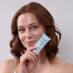 Kem Chống Nắng TiZO Mineral Sun Defense Tinted SPF50 - Bảo Vệ Da Từ Ánh Nắng, Chống Nước, Phù Hợp Với Mọi Loại Da