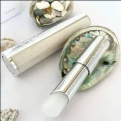 Son Dưỡng Ynm Natural Melting Honey Lip Balm 3G - Không Màu Lỗi Trắng