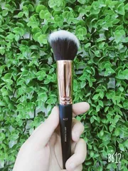 Cọ Trang Điểm Đầu Xéo M17 Vacosi Angled Kabuki - Cọ Che Khuyết Điểm Hoàn Hảo Cho Lớp Trang Điểm Tự Nhiên