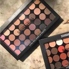 PHẤN MẮT 32 ô SIVANNA COLORS màu 01