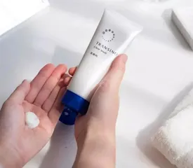 Sữa Rửa Mặt Gel Transino Clear Wash 110g - Dưỡng Sáng Da, Sạch Sâu, Phù Hợp Với Tất Cả Các Loại Da