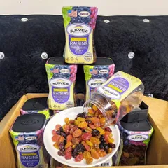 Nho Khô Sunview Raisins Medley Jumpo Grapes 425G - Trái Cây Khô Từ Mỹ, Ngọt Ngào, Giàu Dinh Dưỡng, Thích Hợp Làm Đồ Ăn Vặt