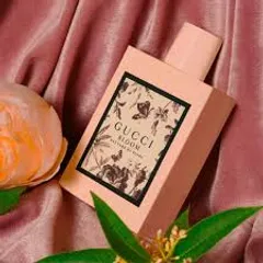 Nước hoa nữ Gucci Bloom Nettare Di Fiori EDP - Hương hoa cỏ quyến rũ và sang trọng dành cho phái đẹp