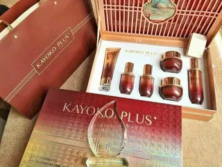 Bộ Mỹ Phẩm Kayoko Plus Đỏ Nhật Bản - 6 Sản Phẩm Chăm Sóc Da Hoàn Hảo, Làm Trắng & Chống Nắng, Đem Lại Vẻ Đẹp Rạng Rỡ