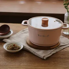Nồi hầm Ceramic 24cm Tiger Queen CWCP-24CH - Chống dính, tiết kiệm nhiên liệu, sử dụng bếp từ, gas, hồng ngoại - Nắp kính chịu nhiệt