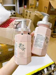Sữa Tắm Dưỡng Trắng Da Hương Hoa Trà Weilaiya 450ml - Công Thức Giúp Da Sáng Mịn, Cấp Ẩm và Ngăn Ngừa Mụn