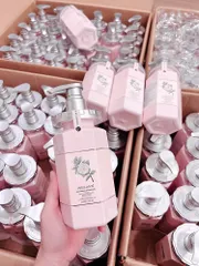 Sữa Tắm Dưỡng Trắng Da Hương Hoa Trà Weilaiya 450ml - Công Thức Giúp Da Sáng Mịn, Cấp Ẩm và Ngăn Ngừa Mụn