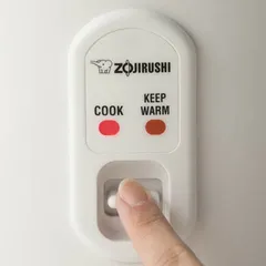 Nồi cơm điện Zojirushi 2 trong 1 NS-RPQ18V - Dung tích 1.8L, Công nghệ mâm nhiệt 3D, Giữ ấm 12 giờ, Thiết kế hiện đại, An toàn sử dụng