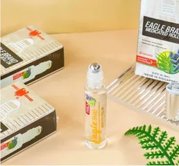 Dầu Trắng Dạng Lăn Eagle Brand Medicated Rollon 8ml - Giảm Đau, Giữ Ấm, Thoải Mái Khi Du Lịch, Hỗ Trợ Cảm Lạnh