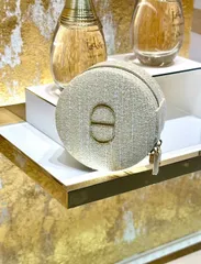 Túi Đựng Trang Sức Dior Nữ Sang Trọng - Phụ Kiện Fullbox Với Khóa Kim Loại Chắc Chắn, Thiết Kế Hộp Tròn Độc Đáo
