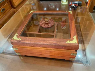 Khay Gỗ Hình Vuông Nắp Kính Đựng Bánh mứt