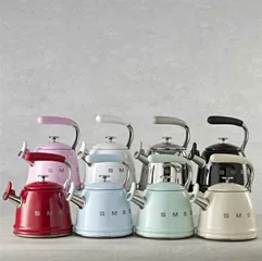 Ấm Đun Nước Bếp Từ Smeg 2,3L - Thiết Kế Hoài Cổ, Tính Năng Thông Minh, Dùng Cho Bếp Gas, Điện, Gốm - Phong Cách Sang Trọng