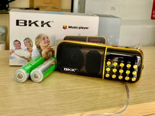 Loa Giảng Kinh Địa Tạng BKK 102 Tập - Thiết Bị Nghe Pháp Chất Lượng Cao với Thẻ Nhớ và Dây Sạc