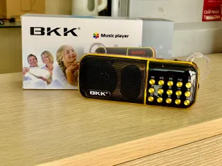 Loa Giảng Kinh Địa Tạng BKK 102 Tập - Thiết Bị Nghe Pháp Chất Lượng Cao với Thẻ Nhớ và Dây Sạc