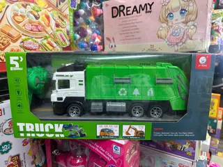 Đồ chơi xe ô tô môi trường điều khiển từ xa chạy bằng pin sạc có đèn và âm thanh 658 Truck Radio control vehicle