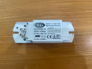 Đèn diệt côn trùng 30W Taiwan - Tăng phô bắt muỗi hiệu quả, bảo vệ không gian sống an toàn cho gia đình bạn.