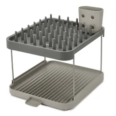 Giá úp bát đĩa 2 tầng Joseph Joseph Duo - Khay sấy bát đĩa thông minh màu xám, tích hợp xả nước trực tiếp vào bồn rửa, cần nâng cao tiện lợi.