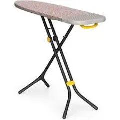 Cầu là quần áo điều chỉnh chiều cao Joseph Joseph 50031 - Bàn ủi gọn nhẹ, phù hợp phòng tắm, dễ lưu trữ, chất liệu bền đẹp.