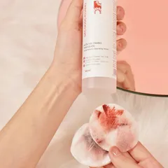 Nước Tẩy Trang Thiên Nhiên Sắc Ngọc Khang 145ml - Làm Sạch Sâu, Giảm Mụn, Chiết Xuất Hoa Hồng, An Toàn Cho Mọi Loại Da