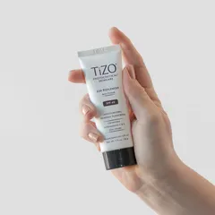Kem Chống Nắng Khoáng Chất TiZO SPF40 50g - Dưỡng Ẩm, Bảo Vệ Da, Chống UVA/UVB, Không Màu, Thích Hợp Mọi Loại Da