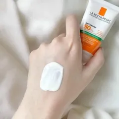 Kem Chống Nắng La Roche-Posay Dành Cho Da Dầu, Mụn, Nhạy Cảm 50ml - Sản Phẩm Được ưa Chuộng Tại Pháp