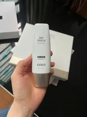 Kem Chống Nắng OHUI Day Shield Đen 50ml - Bảo Vệ Da Tối Ưu, Chống Tia UV, Hiệu Chỉnh Sắc Da, Kiểm Soát Nhờn, Phù Hợp Với Mọi Loại Da