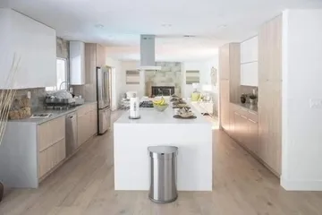 Thùng Rác Cảm Ứng Kháng Khuẩn 45L Simplehuman - Thiết Kế Thông Minh, Vật Liệu Thép Không Gỉ, Mở Tự Động, Ít Tiếng Ồn