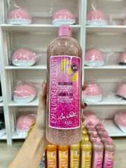 Sữa tắm có hạt F&W So White Exfoliating Shower Gel 940ml