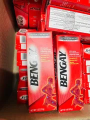 (có bill nhập) Dầu Nóng Bengay 113G - Dầu xoa bóp, giảm đau nhức vai gáy.