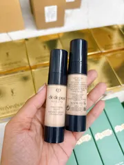 Kem Nền Dạng Lỏng Clé 9ml SPF20 – Trang Điểm Dưỡng Da Rạng Rỡ, Thích Hợp Cho Da Dầu, Khuyết Điểm Ít, Màu 010 Trung Bình Sáng