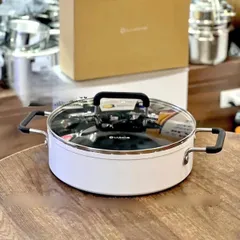 Bếp Từ Đơn 2000W + Nồi Lẩu Chống Dính 28CM Lumias Korea - Bộ Nấu Ăn Tiện Lợi Cho Gia Đình, Đảm Bảo An Toàn và Sang Trọng