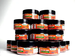 Cám Dán Multi Stick On Tăng Màu Cho Cá Cảnh - Thức Ăn Protein Artemia Sấy Khô, Không Gây Bụi Nước - 70 gram
