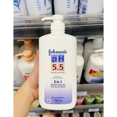 Sữa Tắm Johnson's pH 5.5 Dưỡng Ẩm Da Cho Người Lớn 750ml - 2 trong 1 Sạch Da & Dưỡng Ẩm Mịn Màng, Mỹ Phẩm Chăm Sóc Cơ Thể Nhật Bản