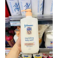 Sữa Tắm Johnson's pH 5.5 Dưỡng ẩm Da 750ml Hạnh Nhân - Sản phẩm Giúp Làm Sạch và Cấp Nước Cho Da Mềm Mại, Tự Nhiên