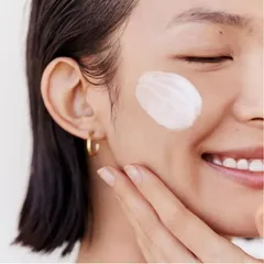 Kem Dưỡng Ẩm Fresh Rose Deep Hydration Face Cream 50ml - Dưỡng Ẩm Từ Nước Hoa Hồng Cho Da Khô Nhạy Cảm, Ngừa Nếp Nhăn, Đem Lại Sự Rạng Rỡ