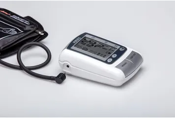 Máy Đo Huyết Áp Bắp Tay HoMedics BPA065 - Công Nghệ Smart Measure, Màn Hình Lớn, Nhớ 120 Kết Quả, FDA Chứng Nhận, Phát Hiện Nhịp Tim Bất Thường