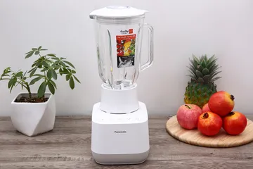 Máy Xay Sinh Tố Panasonic MX-MG53C1CRA 700W - 3 Cối Thủy Tinh Đa Năng, Xay Đá, Thịt, Sinh Tố Dễ Dàng và Tiện Lợi