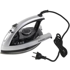 Bàn Là Hơi Nước Panasonic NI-W650CSLRA - Công Suất 2200W, Thiết Kế Sang Trọng, Mặt Đế Chống Dính, Ủi Nhanh Chóng, Tiện Lợi Cho Mọi Chất Liệu