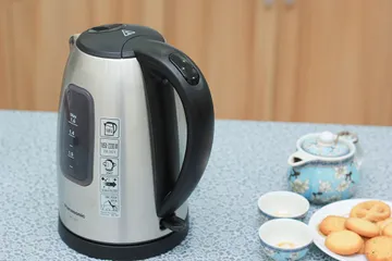 Ấm Siêu Tốc Panasonic NC-SK1BRA 1.6L - Đun Nước Nhanh 2200W, Inox Bóng, Tiện Ích Hiện Đại cho Gia Đình
