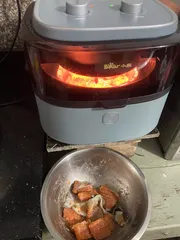 Ảnh đánh giá Nồi Chiên Không Dầu Bear QZG-E14G5 6.5L - Trục Đảo Tự Động, Công Suất 1350W, Nấu Nướng Đều Thức Ăn, Dễ Sử Dụng