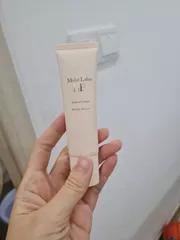 Ảnh đánh giá Kem Trang Điểm 6 in 1 Meishoku Moist-Labo BB Essence Cream - Kem Nền Mịn Mượt, Chống Nắng SPF50 PA+++ Tối Ưu Cho Da Căng Bóng 30g
